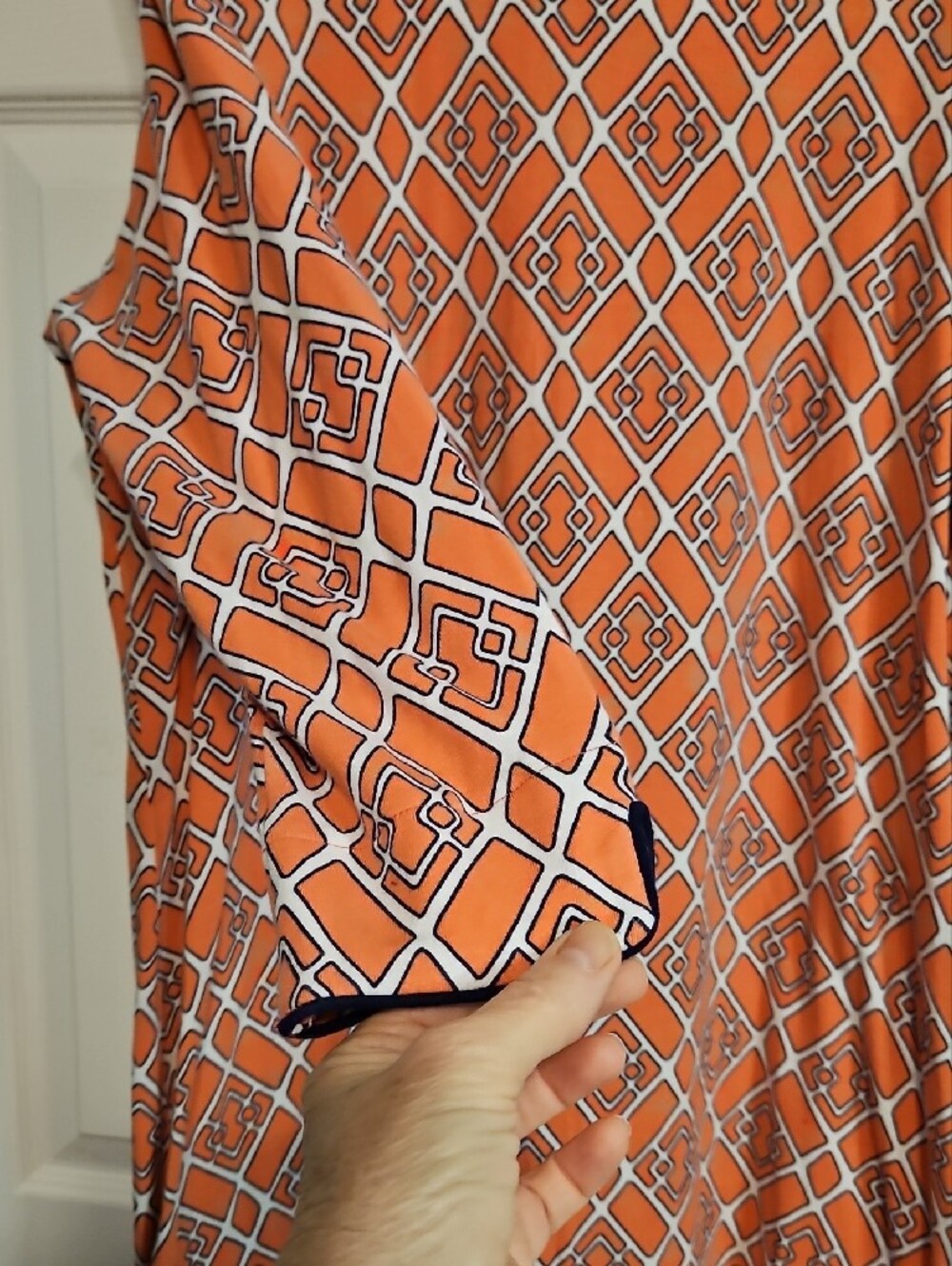 crown & ivy Coral Geometric Midi Shift Dress - Picture 4 of 8